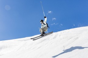 JiuyouAPP下载-_红土盛放：泥土场上的激情与荣耀_，红土是红泥吗